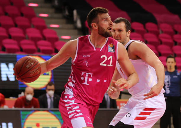 展现了他无 展现了他无