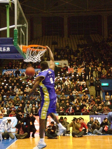 不仅如此 不仅如此