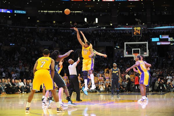 的锋线火力 的锋线火力