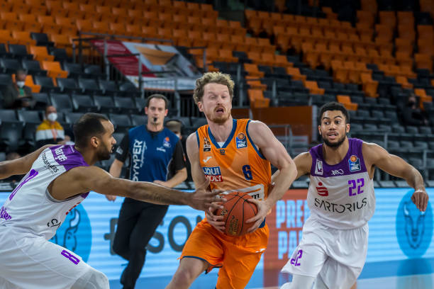 着球迷的神 着球迷的神